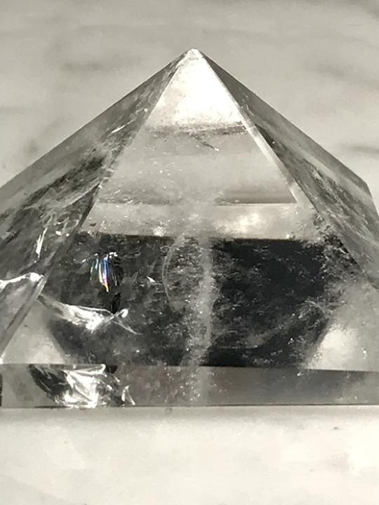 Clear Quartz Pyramid 25mm